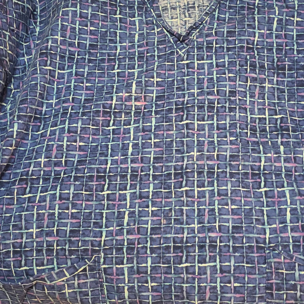 Blue Patterned V-Neck Scrub Top - Picture 7 of 7